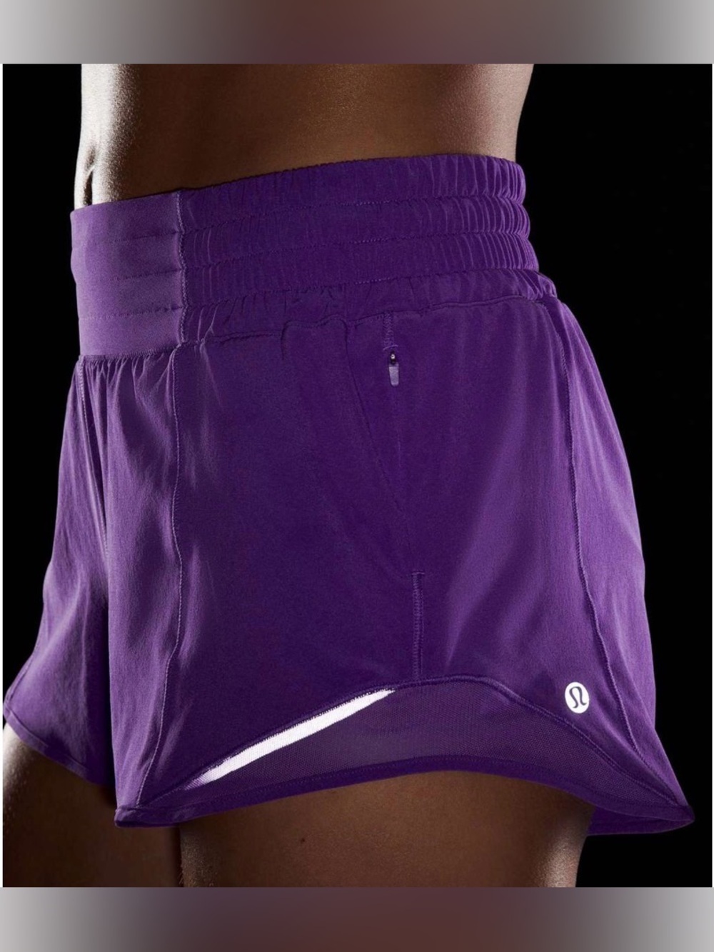 Lululemon Hotty Hot High-Rise Lined Short 2.5"
College Purple Size 14